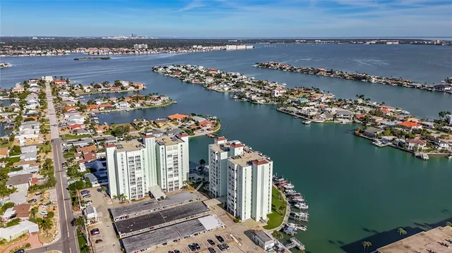 $2,795 | 400 64th Avenue, Unit 1204, St. Pete Beach, FL 33706