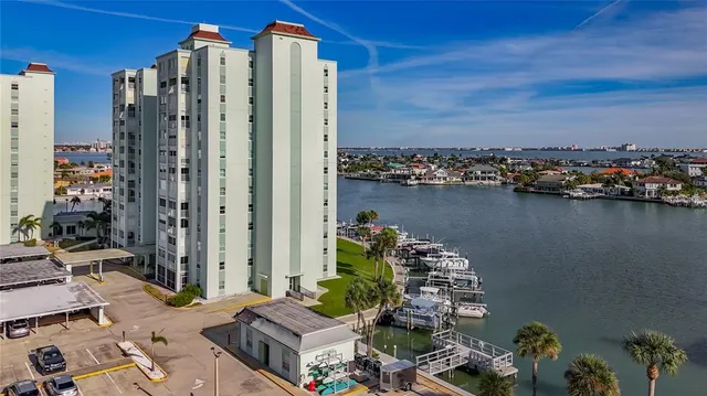 $2,795 | 400 64th Avenue, Unit 1204, St. Pete Beach, FL 33706