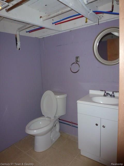 2324 Jones Road Waterford, MI 48327 - Photo 17 of 19 More of the basement bath