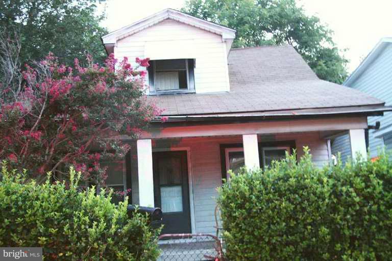 507 North Point Road Baltimore, MD 21224 - Photo 1 of 1 Exterior (Main)