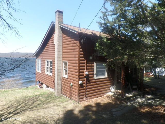 165 Shore Road Tafton, PA 18464 - Photo 3 of 20