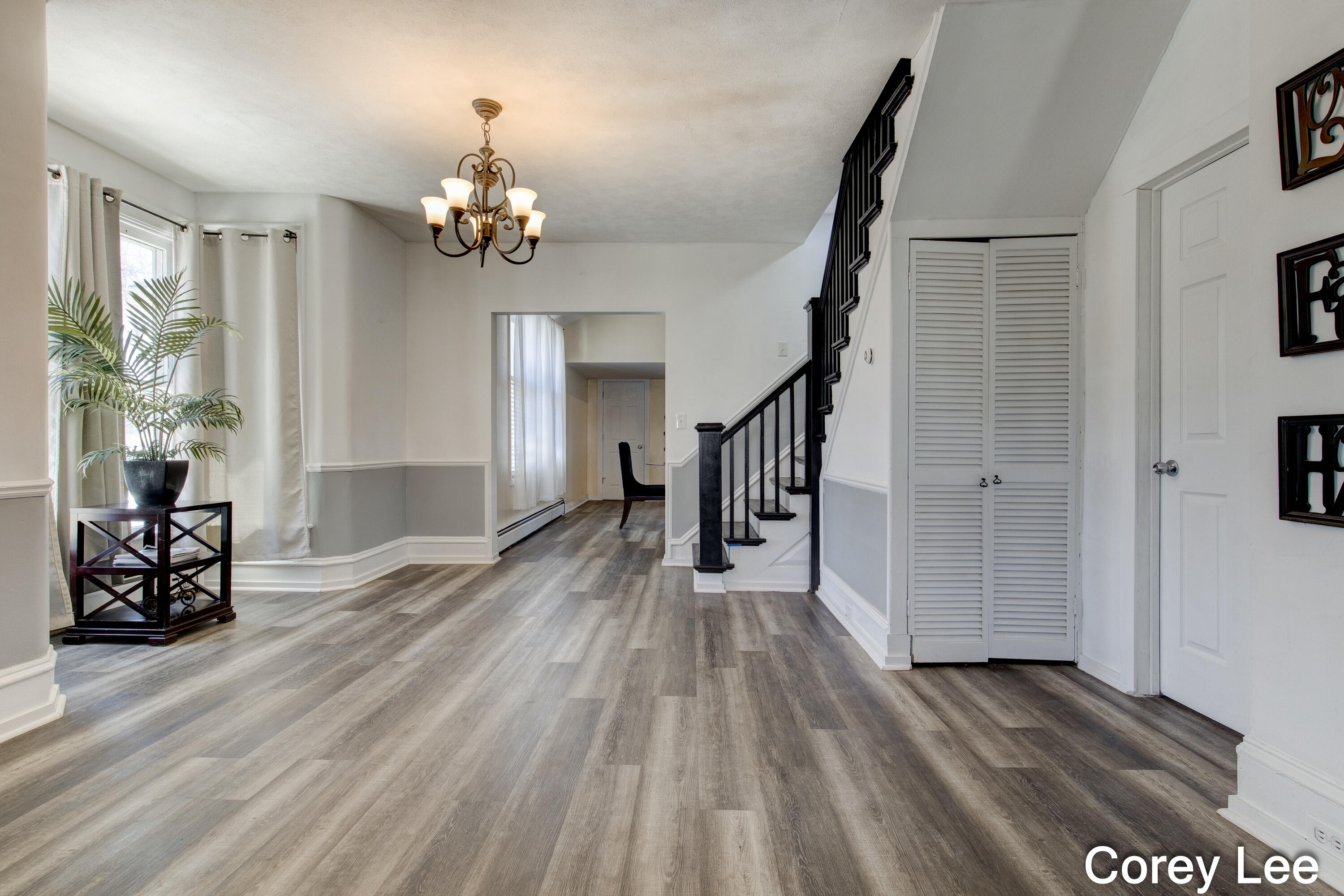 518 Spring Street Lowell, MI 49331 - Photo 7 of 39 Interior-3