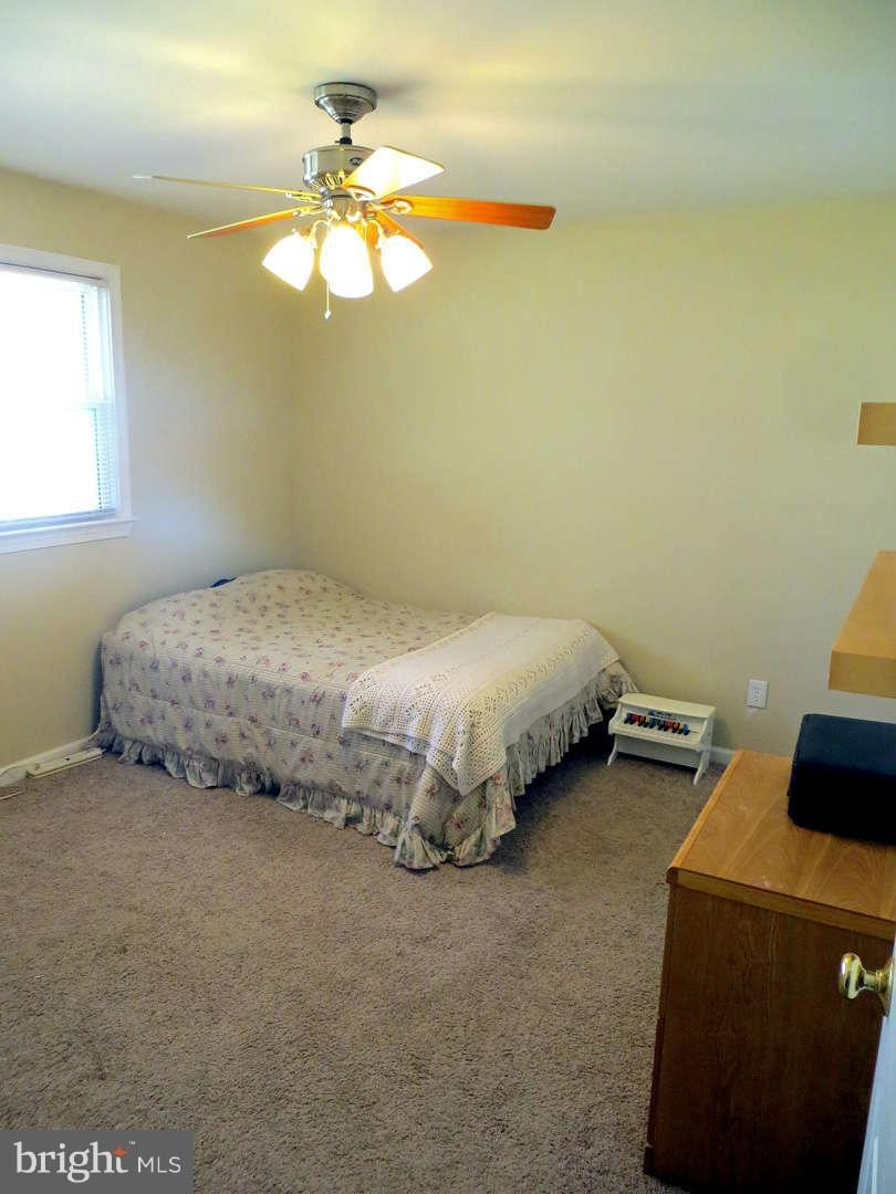 14804 Braddock Road Centreville, VA 20120 - Photo 11 of 16 Bedroom