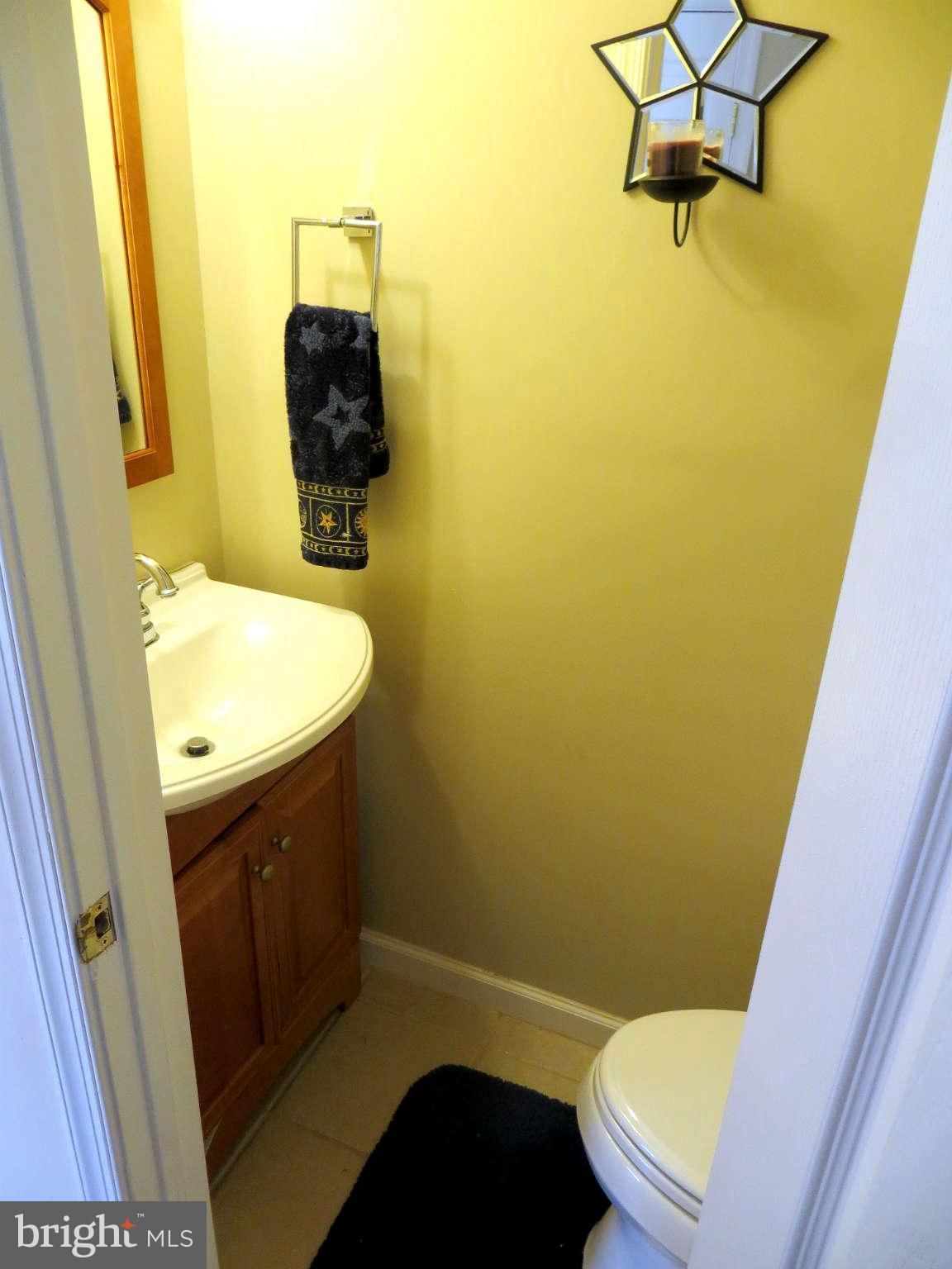 14804 Braddock Road Centreville, VA 20120 - Photo 9 of 16 Bath