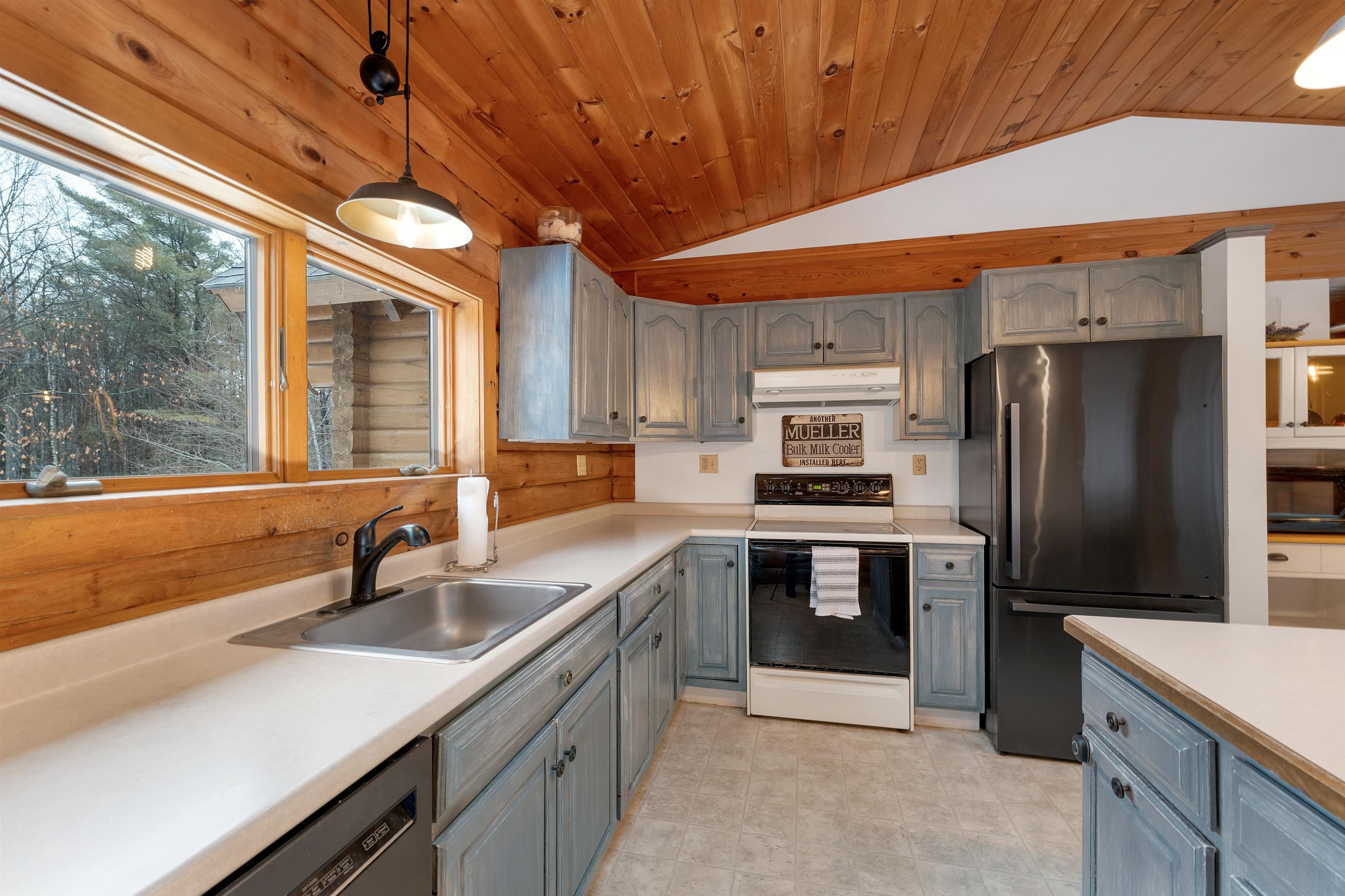 233 Ossipee Mountain Road Moultonborough, NH 03254 - Photo 19 of 52