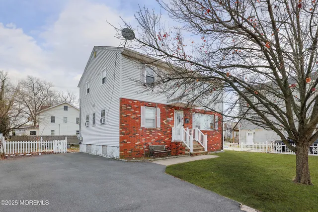 $2,500 | 22 Commodore Avenue, Unit B UPPER, Keansburg, NJ 07734