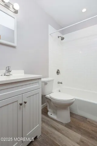 $2,500 | 22 Commodore Avenue, Unit B UPPER, Keansburg, NJ 07734