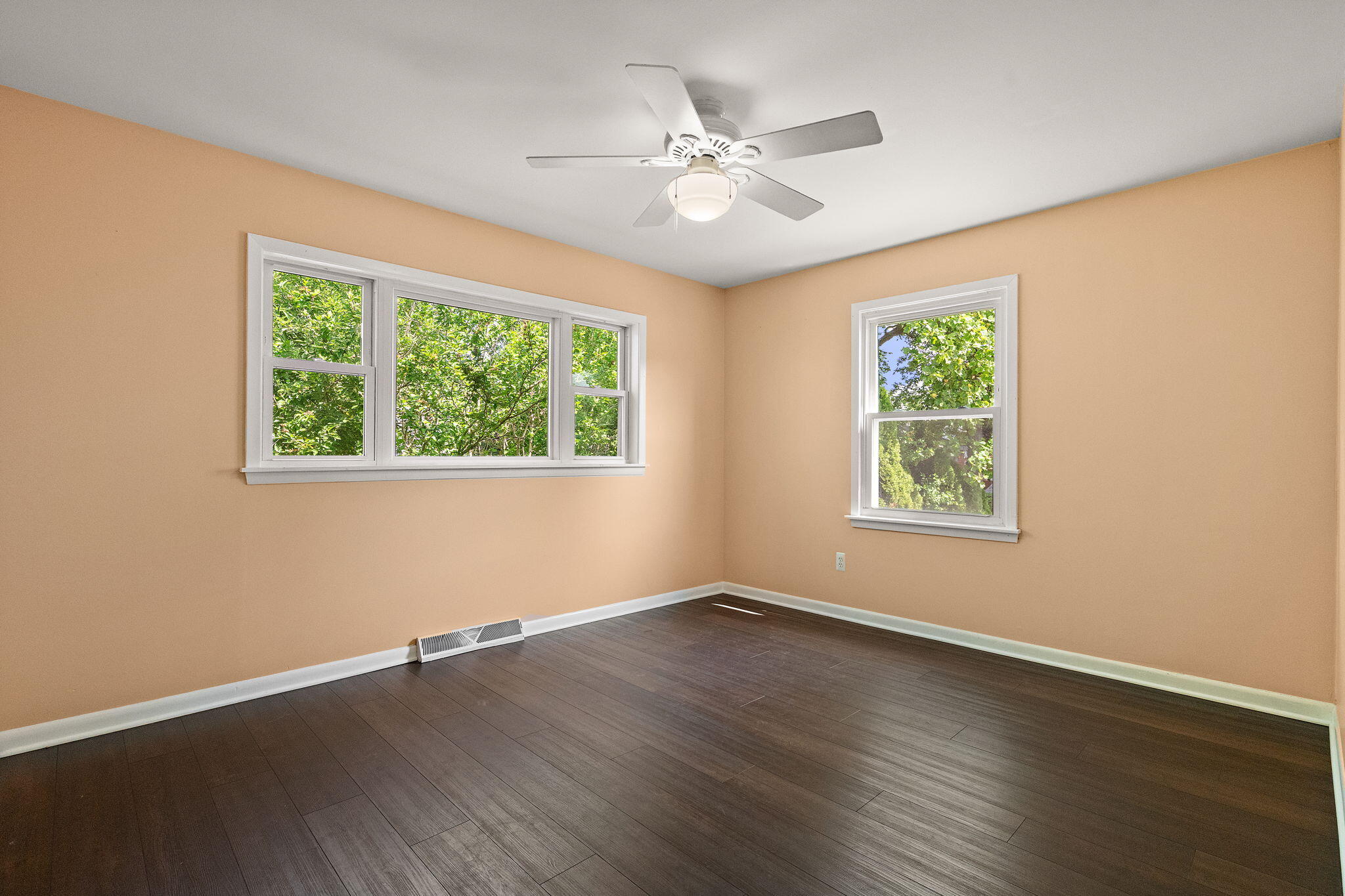518 Merrillville Road Crown Point, IN 46307 - Photo 14 of 49 2048x1365