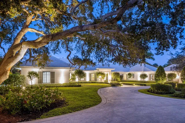 $8,250,000 | 39 Country Road South, Boynton Beach, FL 33436