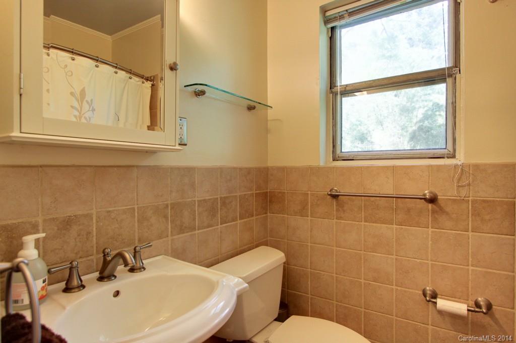 5030 Valley Stream Road Charlotte, NC 28209 - Photo 12 of 24 Gallery Image 12