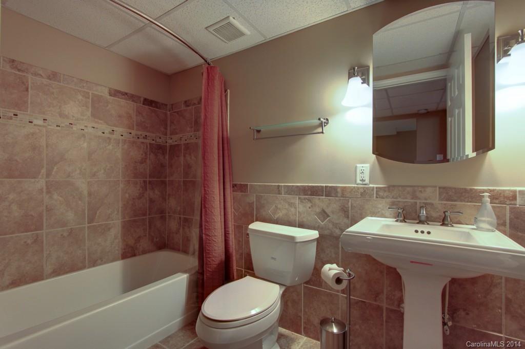 5030 Valley Stream Road Charlotte, NC 28209 - Photo 18 of 24 Gallery Image 18