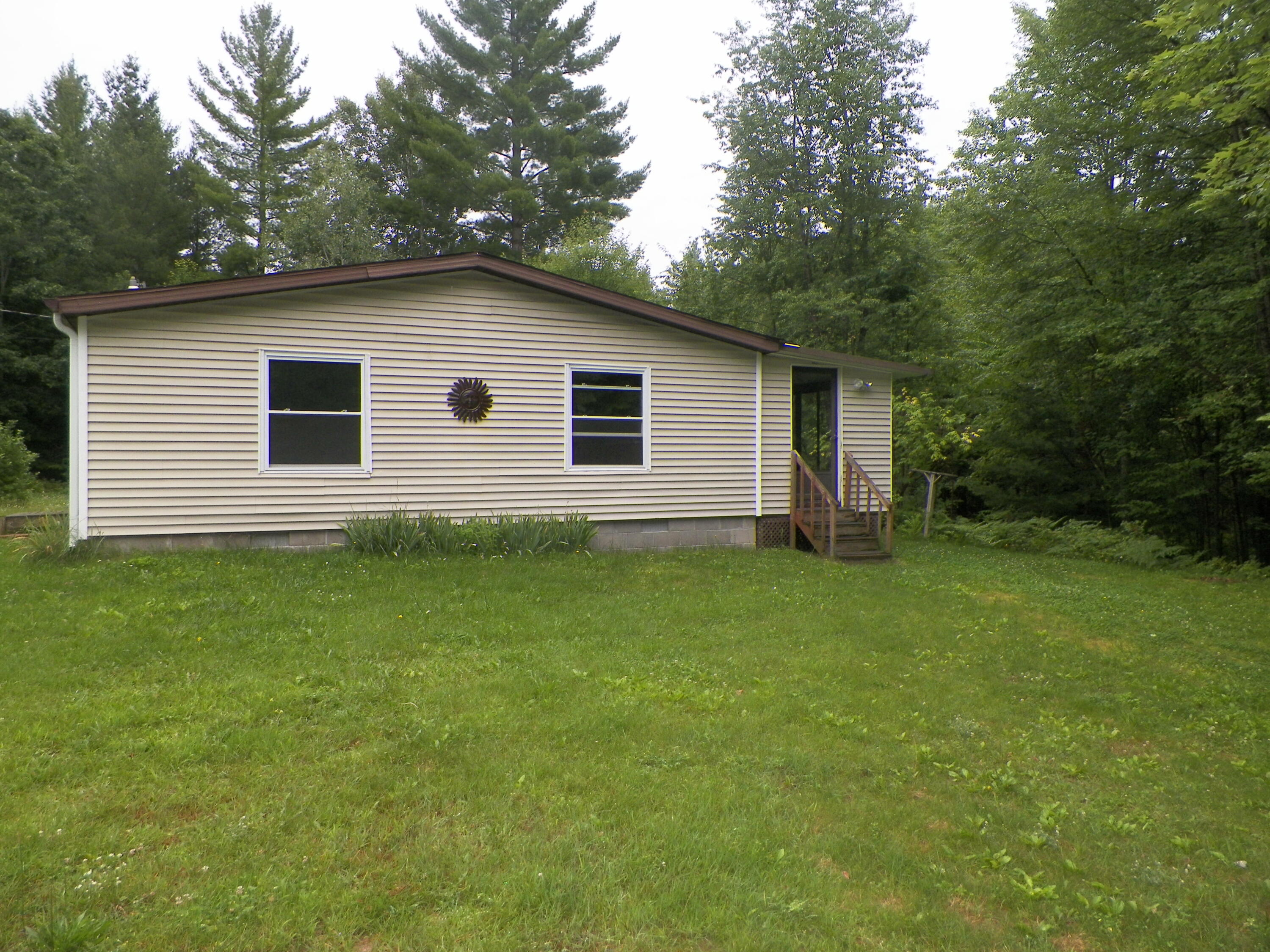 8951 East 8 Mile Road Luther, MI 49656 - Photo 2 of 16 100_3509