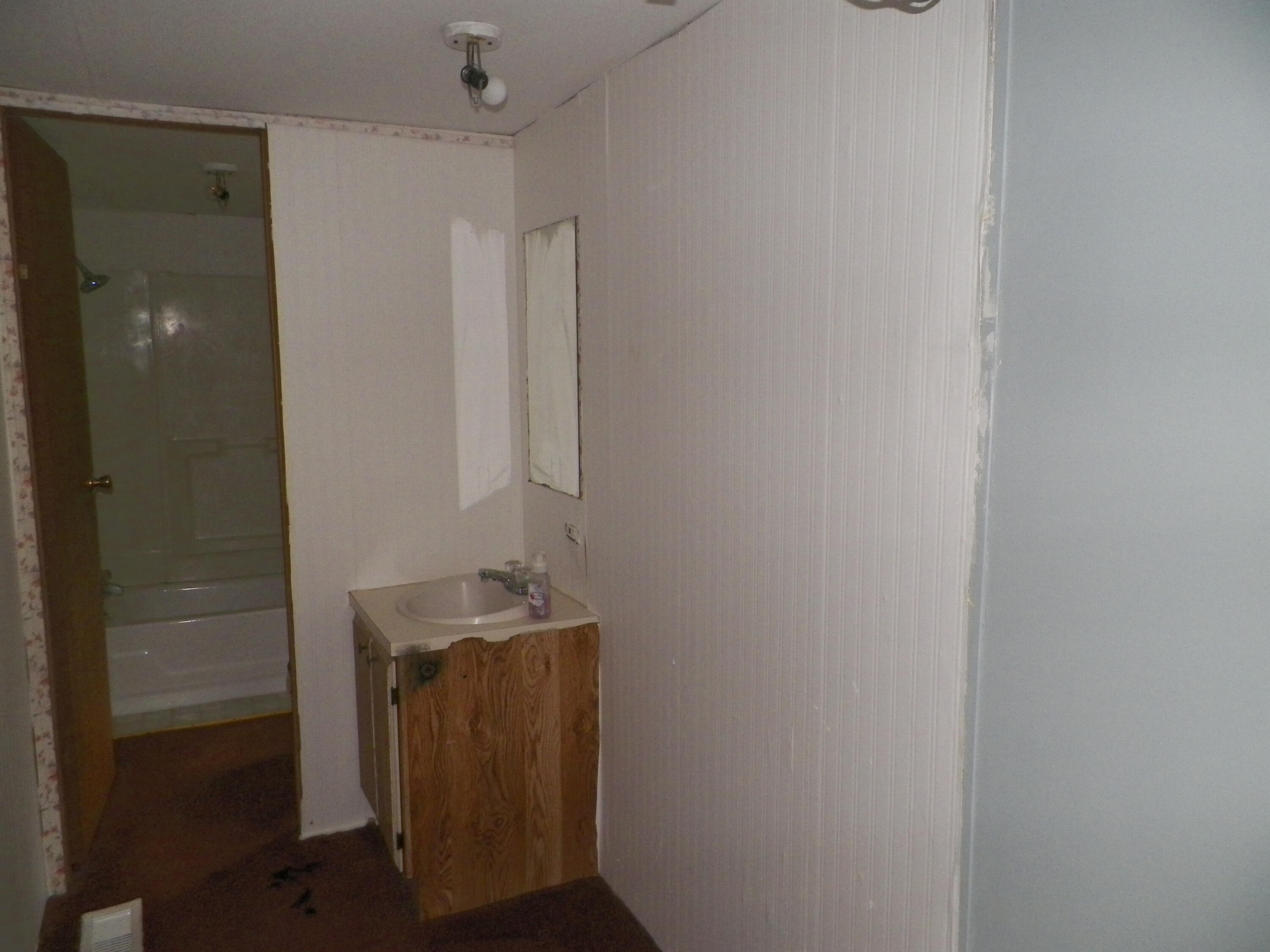 8951 East 8 Mile Road Luther, MI 49656 - Photo 9 of 16 100_3532