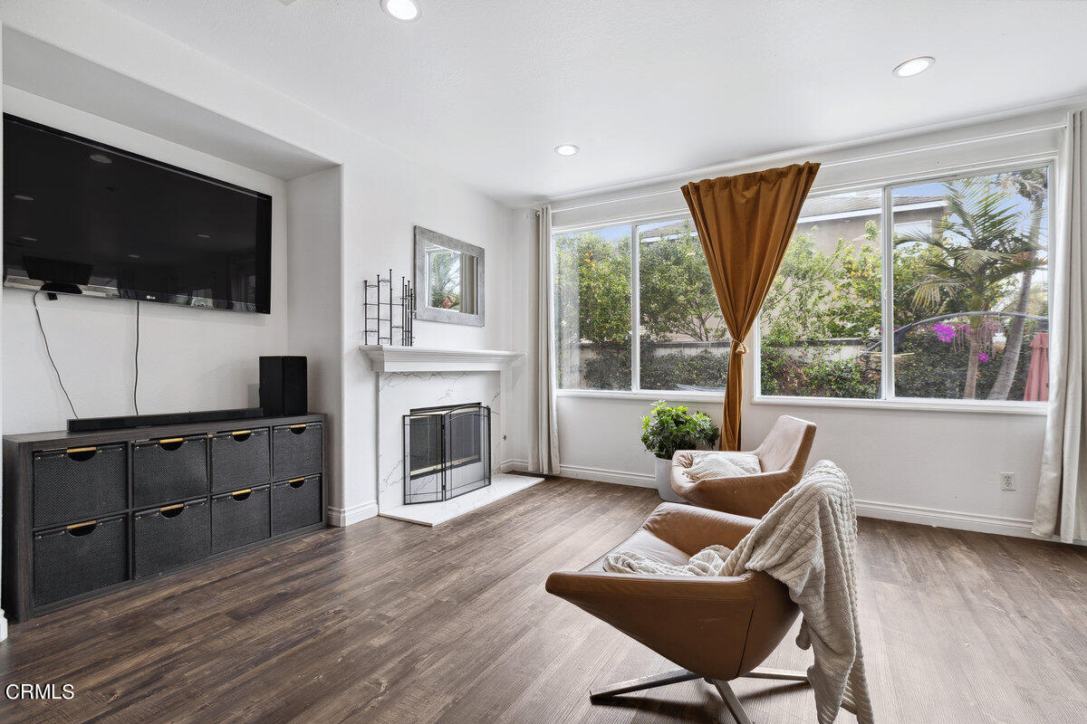 1422 Sonata Drive Oxnard, CA 93030 - Photo 12 of 26 021_cjp_0647_453