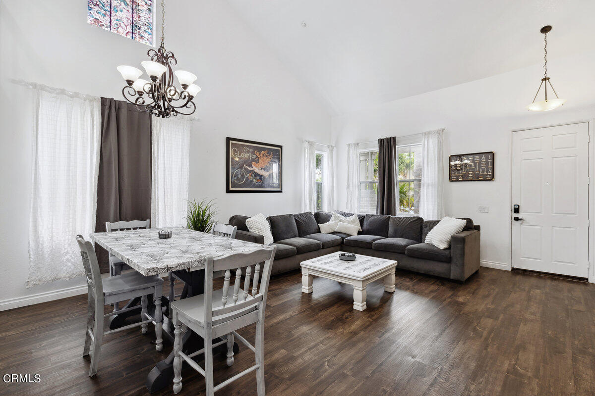 1422 Sonata Drive Oxnard, CA 93030 - Photo 10 of 26 013_cjp_0606_972