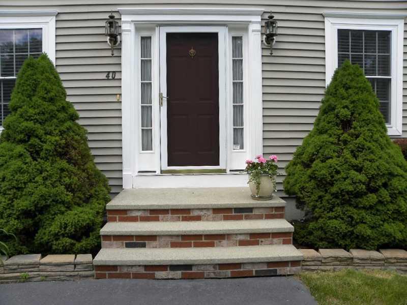 40 Sawyer Road Poland, ME 04274 - Photo 26 of 28 WELCOMING FRONT ENTRY WITH STORM DOOR