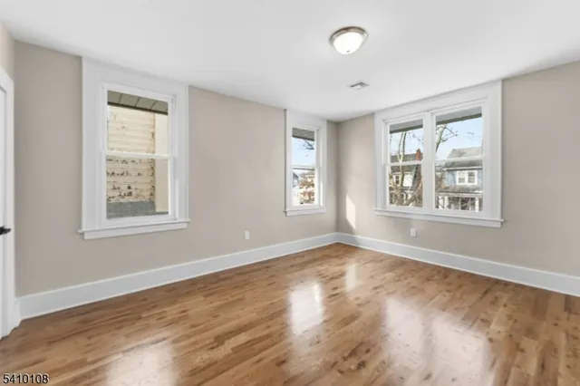 $5,200 | 94 Montrose Street, Unit 1, Newark, NJ 07106