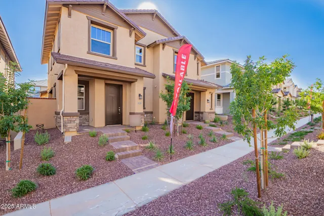 $399,995 | 2828 North Evergreen Street, Buckeye, AZ 85396