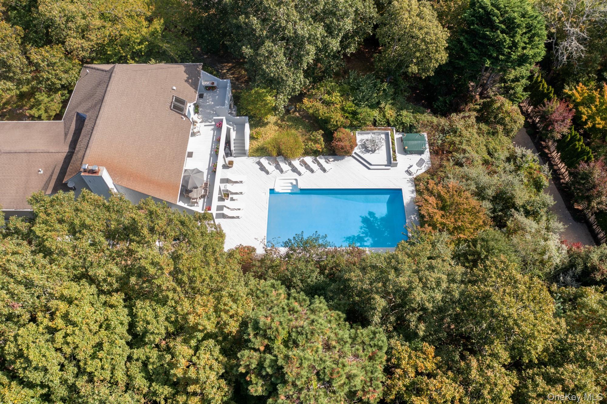 29 Kenwood Road Southampton, NY 11968 - Photo 31 of 35 an aerial view of a house with a yard