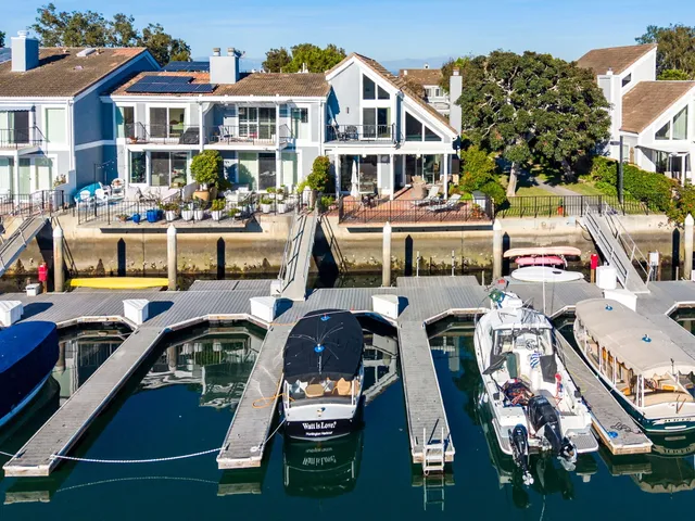 $2,995,000 | 3532 Windspun Drive, Huntington Beach, CA 92649