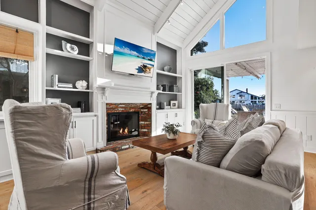 $2,995,000 | 3532 Windspun Drive, Huntington Beach, CA 92649