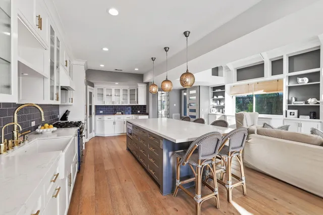 $2,995,000 | 3532 Windspun Drive, Huntington Beach, CA 92649