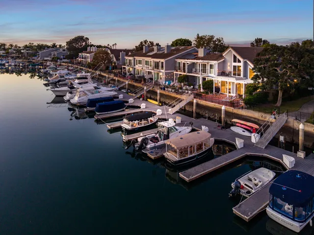 $2,995,000 | 3532 Windspun Drive, Huntington Beach, CA 92649