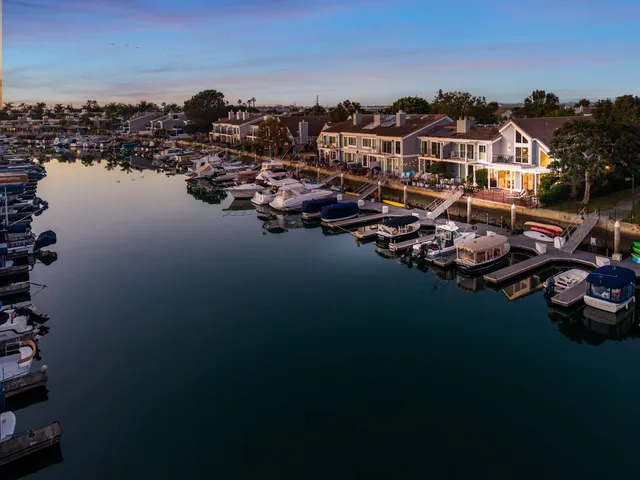 $2,995,000 | 3532 Windspun Drive, Huntington Beach, CA 92649