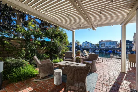 $2,995,000 | 3532 Windspun Drive, Huntington Beach, CA 92649