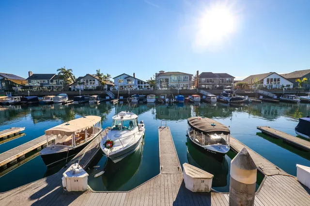 $2,995,000 | 3532 Windspun Drive, Huntington Beach, CA 92649