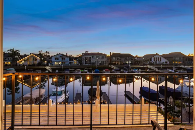 $2,995,000 | 3532 Windspun Drive, Huntington Beach, CA 92649