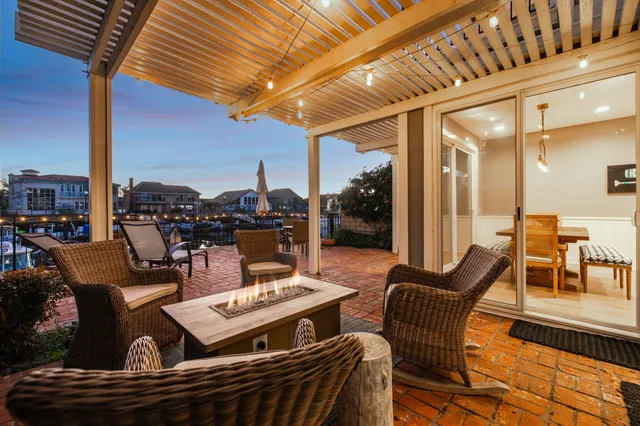 $2,995,000 | 3532 Windspun Drive, Huntington Beach, CA 92649