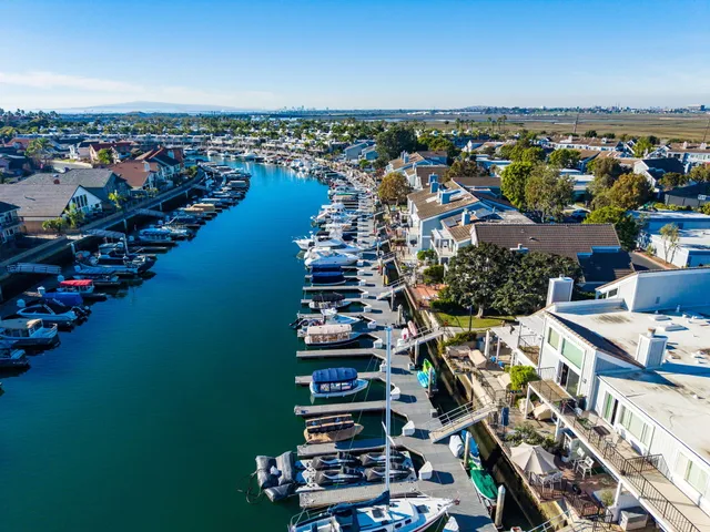 $2,995,000 | 3532 Windspun Drive, Huntington Beach, CA 92649