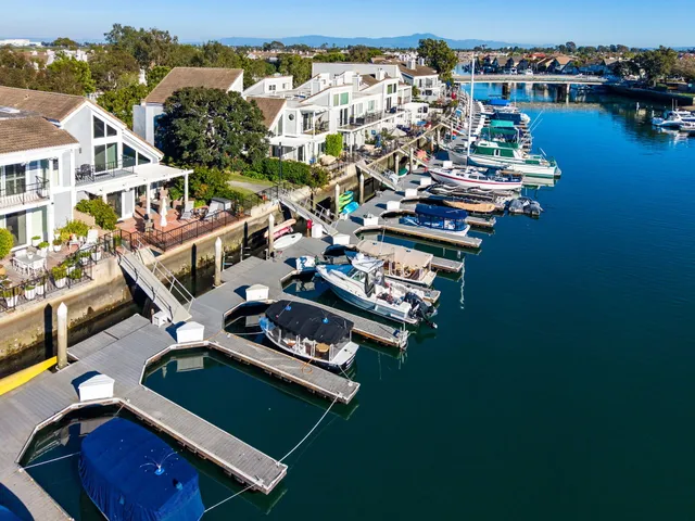 $2,995,000 | 3532 Windspun Drive, Huntington Beach, CA 92649