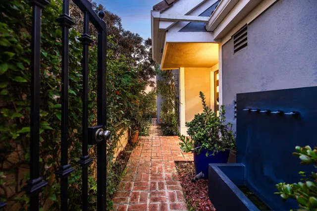 $2,995,000 | 3532 Windspun Drive, Huntington Beach, CA 92649