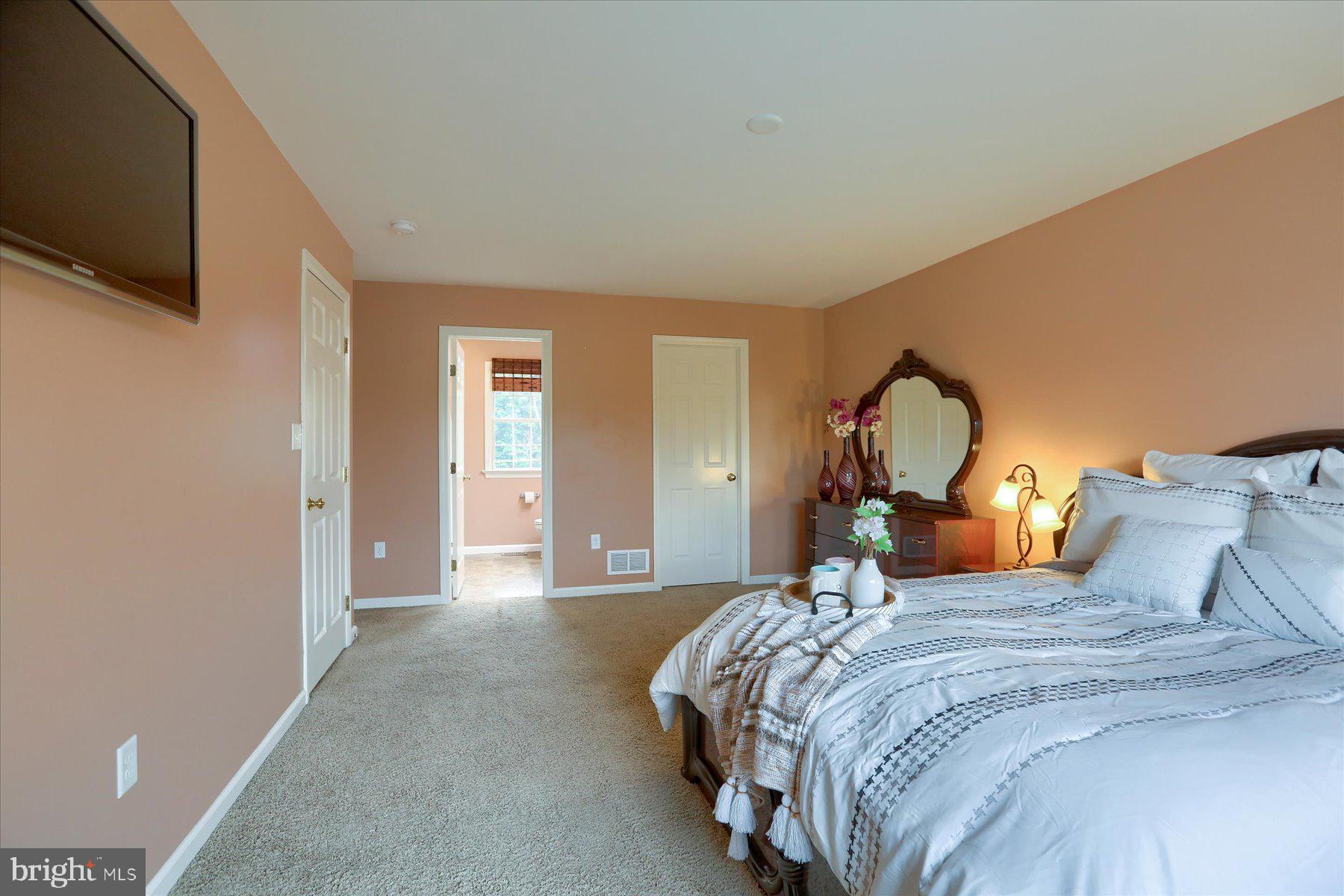 7077 Beaver Spring Road Hummelstown, PA 17036 - Photo 22 of 56 Gallery Image 22