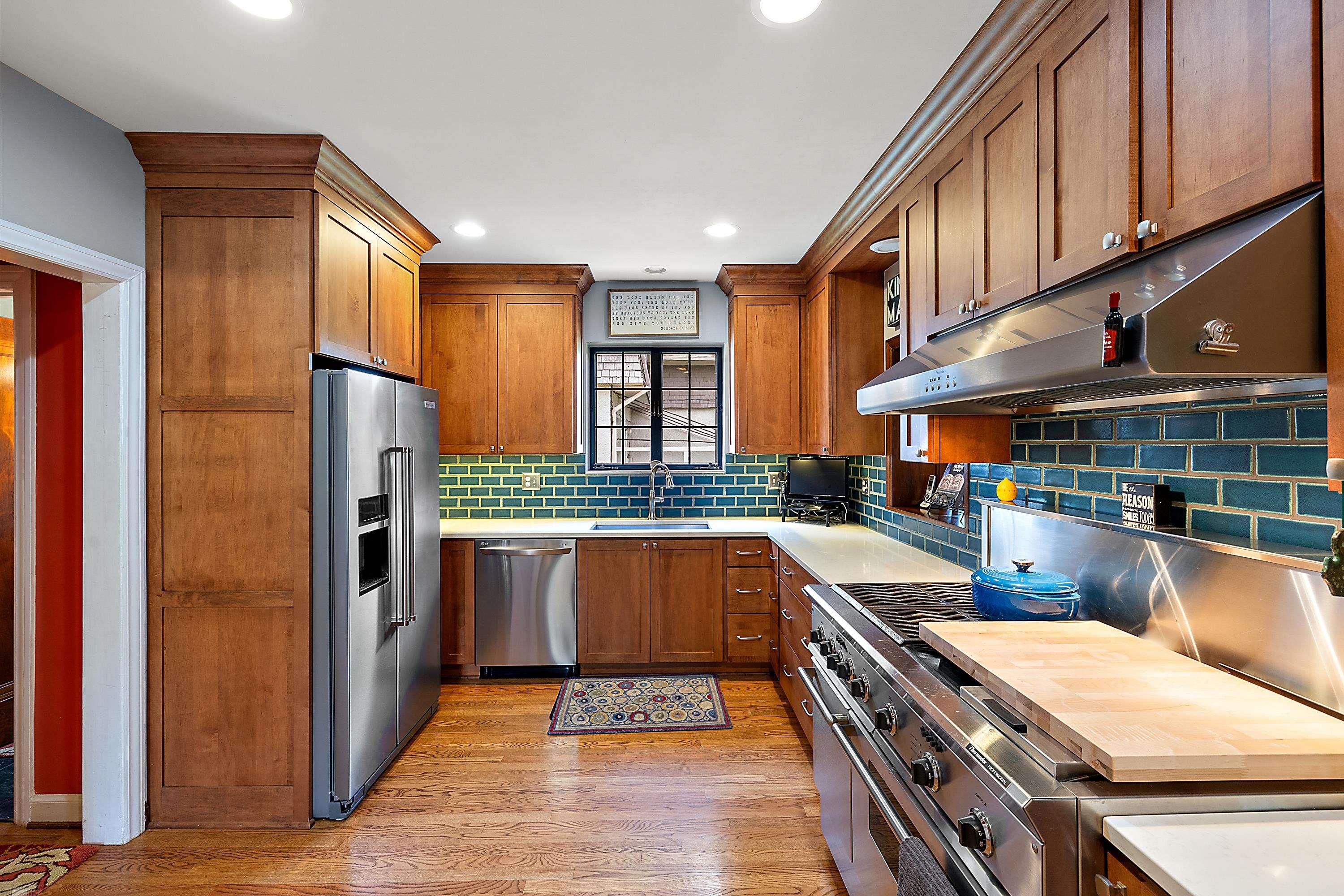 1104 Yorkshire Road Grosse Pointe, MI 48230 - Photo 19 of 69 50144876-40f80823-60cd-4b4b-8cc5-39a4e4bb9ca4.JPG