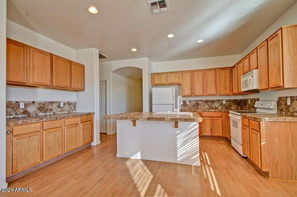 14211 West Calavar Road Surprise, AZ 85379 - Photo 1 of 1 Kitchen Pic