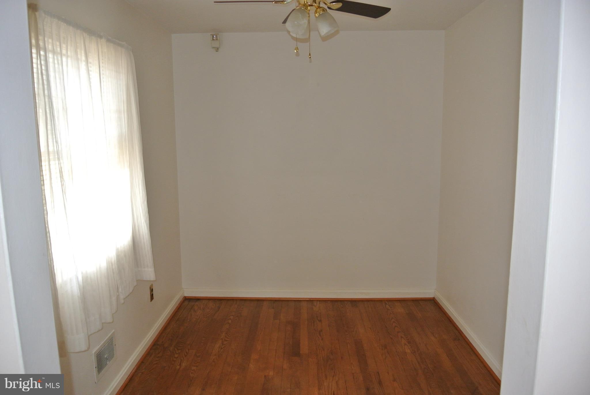 6110 Buckler Road Clinton, MD 20735 - Photo 4 of 30 Dining Room