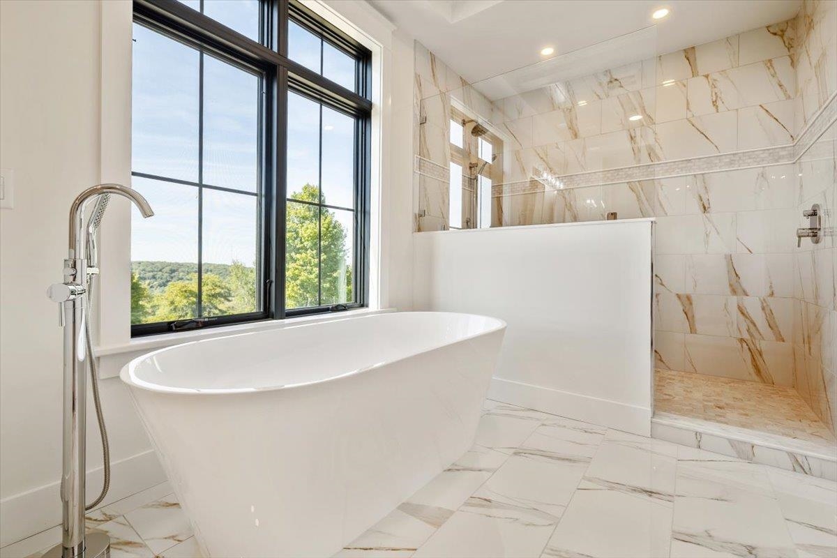 249 Bluff Lane St. Albans Town, VT 05478 - Photo 14 of 60