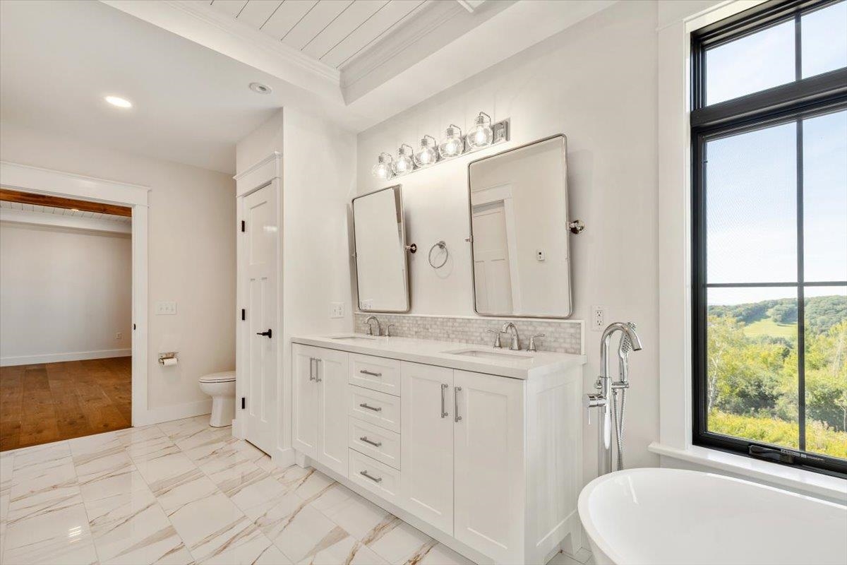 249 Bluff Lane St. Albans Town, VT 05478 - Photo 15 of 60