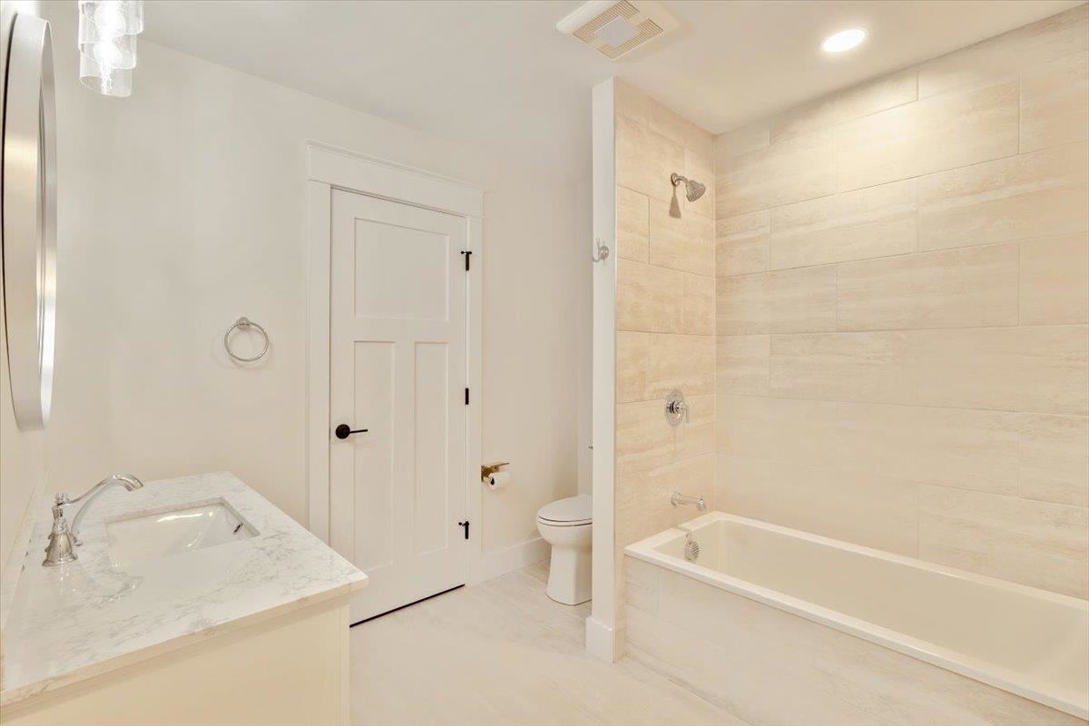 249 Bluff Lane St. Albans Town, VT 05478 - Photo 38 of 60