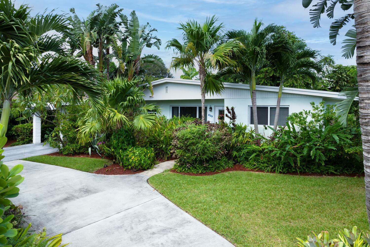 429 Inlet Road North Palm Beach, FL 33408 - Photo 1 of 29 429 Inlet Rd North Palm Beach-large-010-