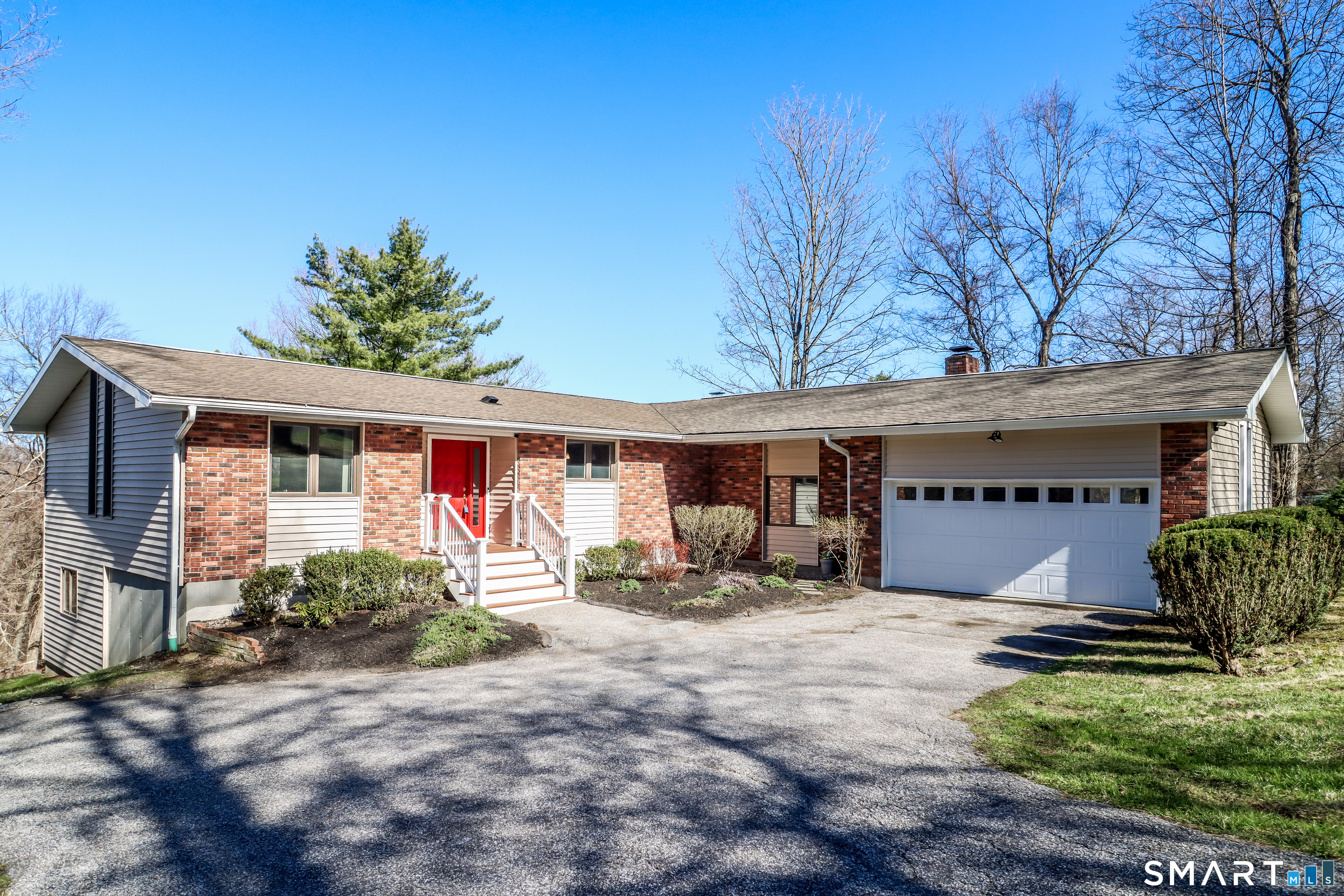 35 East Gate Road Danbury, CT 06811 - Photo 1 of 1 Gallery Image 1