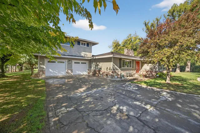 $975,000 | 8730 Bamarcia Drive, Elk Grove, CA 95624