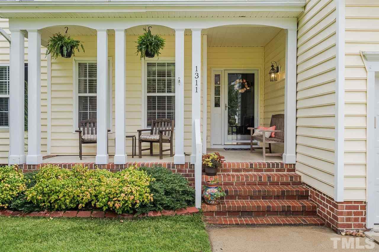 1311 Red Twig Road Apex, NC 27502 - Photo 3 of 25 Gallery Image 3