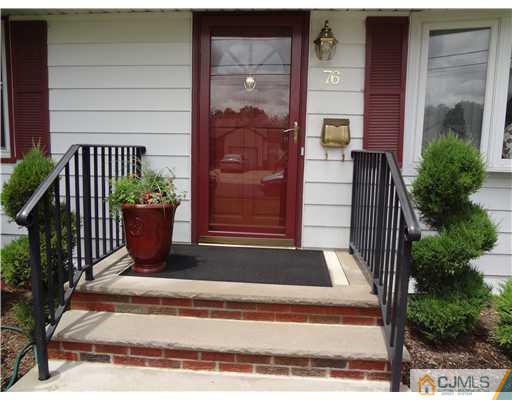 76 Warwick Road Hillside, NJ 07205 - Photo 8 of 25 Gallery Image 8