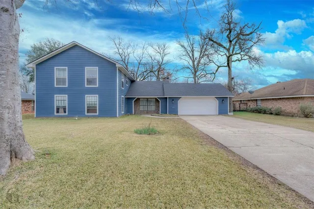 $369,000 | 5516 Hickory Ridge Drive, Bossier City, LA 71111