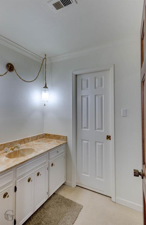 5516 Hickory Ridge Drive Bossier City, LA 71111 - Photo 20 of 33 a view of a kitchen with marble wall