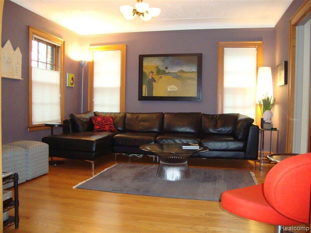 43 Cambridge Boulevard Pleasant Ridge, MI 48069 - Photo 8 of 25 DSC04233.JPG